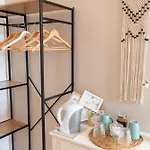 La Fee Maison Bed & Breakfast