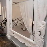 Bed & Breakfast La Fee Maison 3*