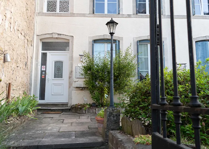 La Fee Maison Bed & Breakfast